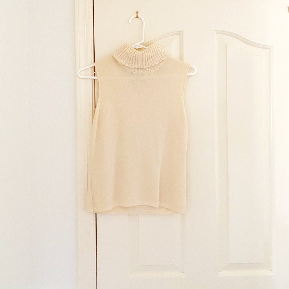 Georgiou Studio Cream Wool Turtleneck Shell Top